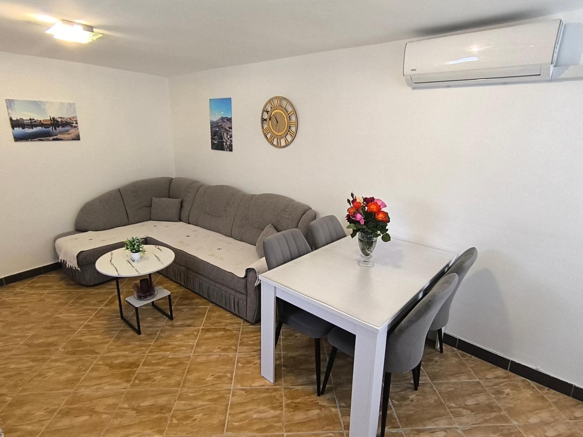 Apartman Vukalovic Trebinje Buitenkant foto